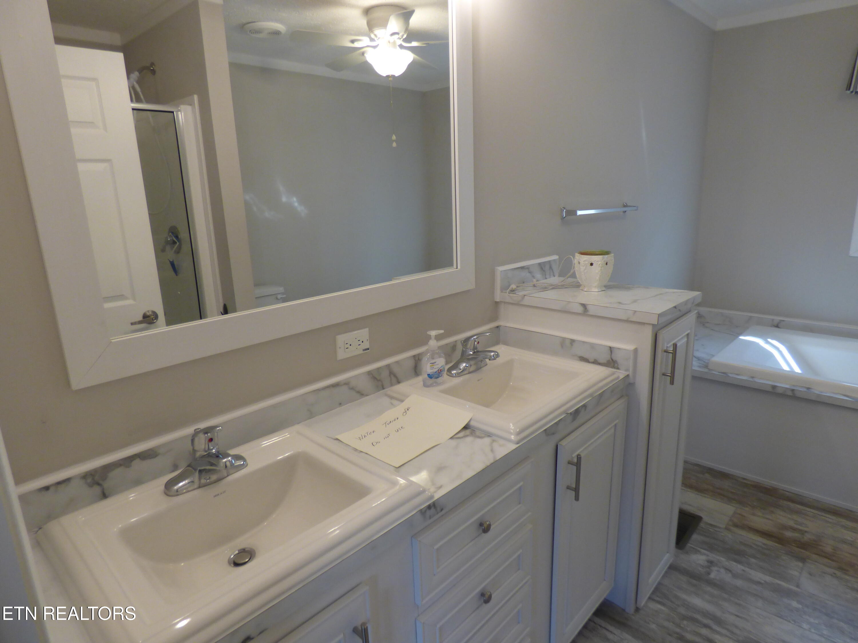 817 Hillendale Road Crossville, TN 38572 - Photo 23 of 56 P1080701