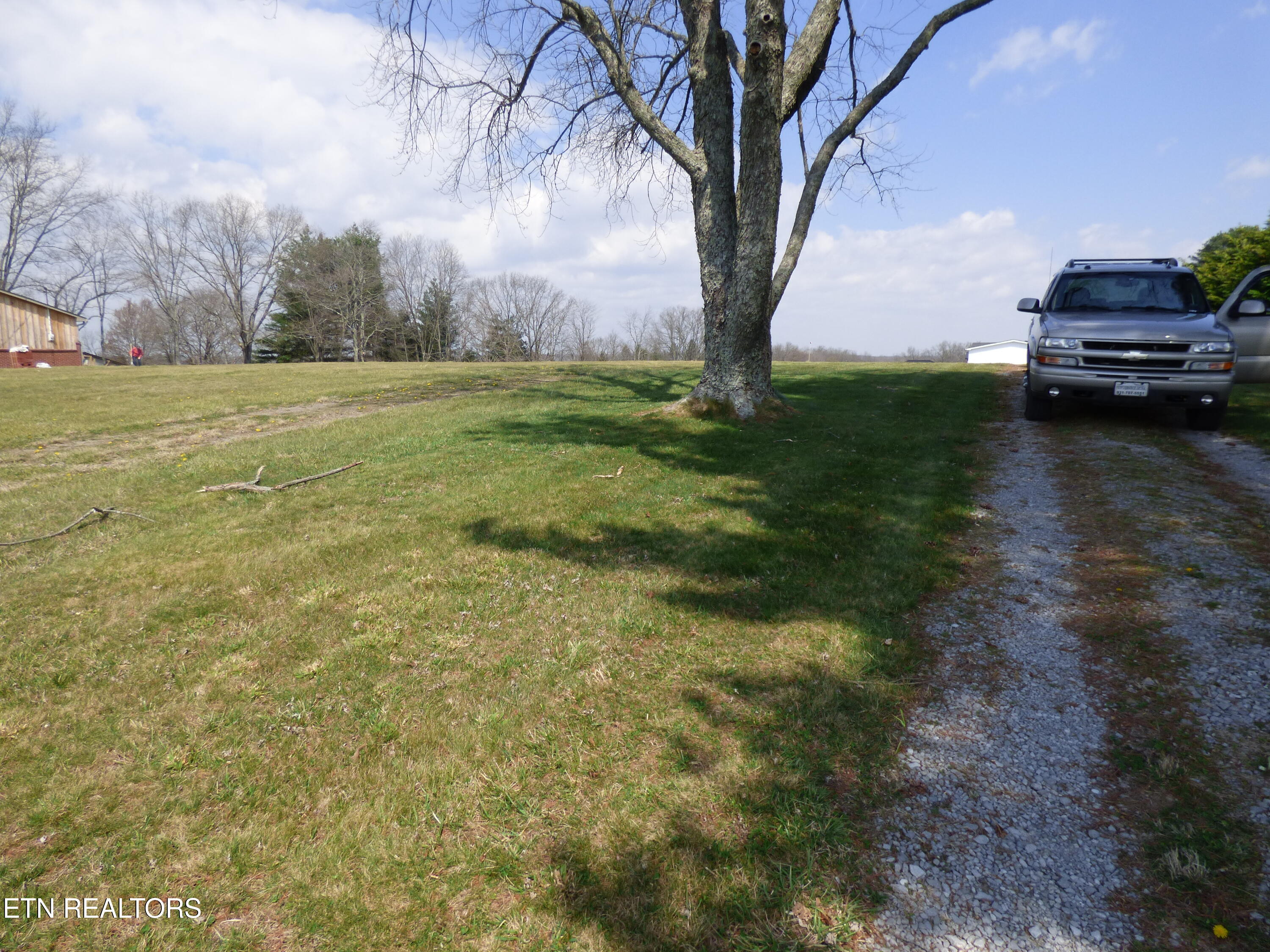 817 Hillendale Road Crossville, TN 38572 - Photo 4 of 56 P1080742