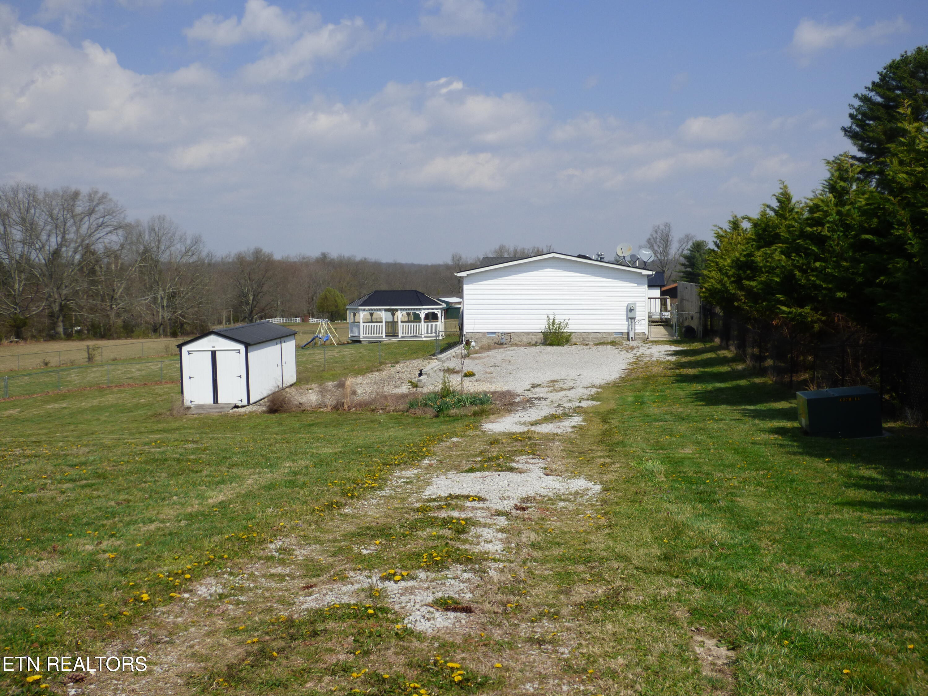 817 Hillendale Road Crossville, TN 38572 - Photo 49 of 56 P1080732