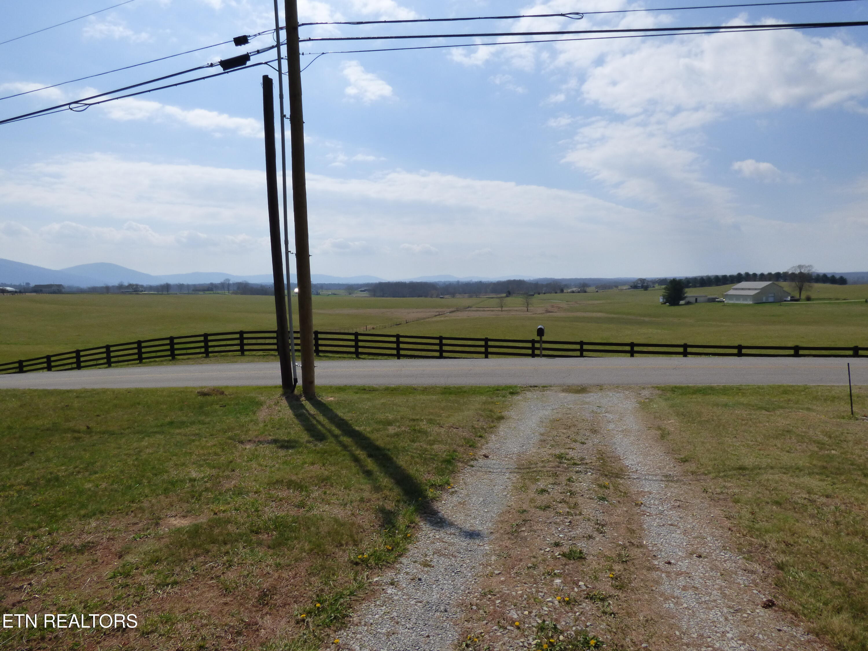 817 Hillendale Road Crossville, TN 38572 - Photo 55 of 56 P1080740