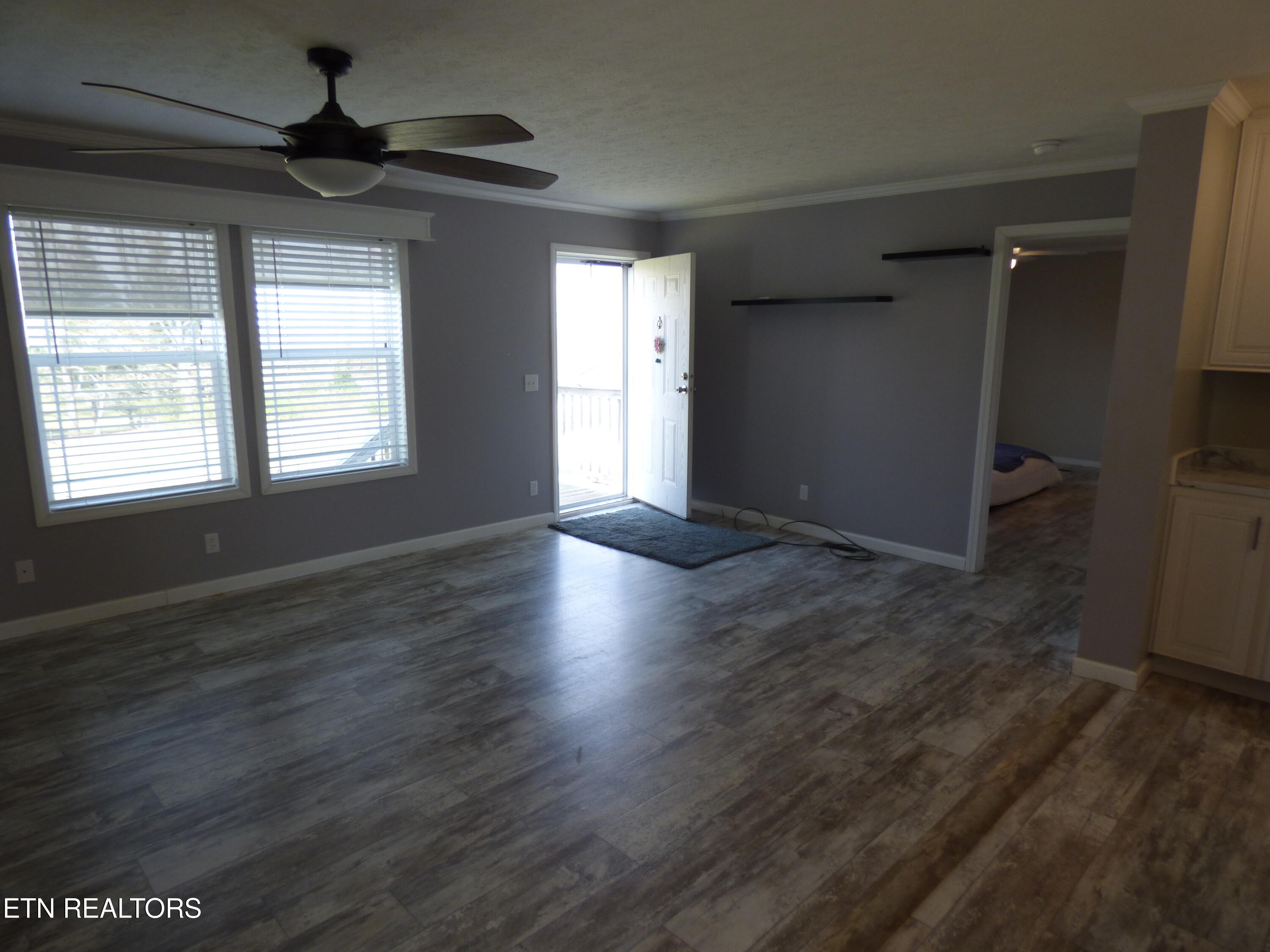 817 Hillendale Road Crossville, TN 38572 - Photo 6 of 56 P1080688