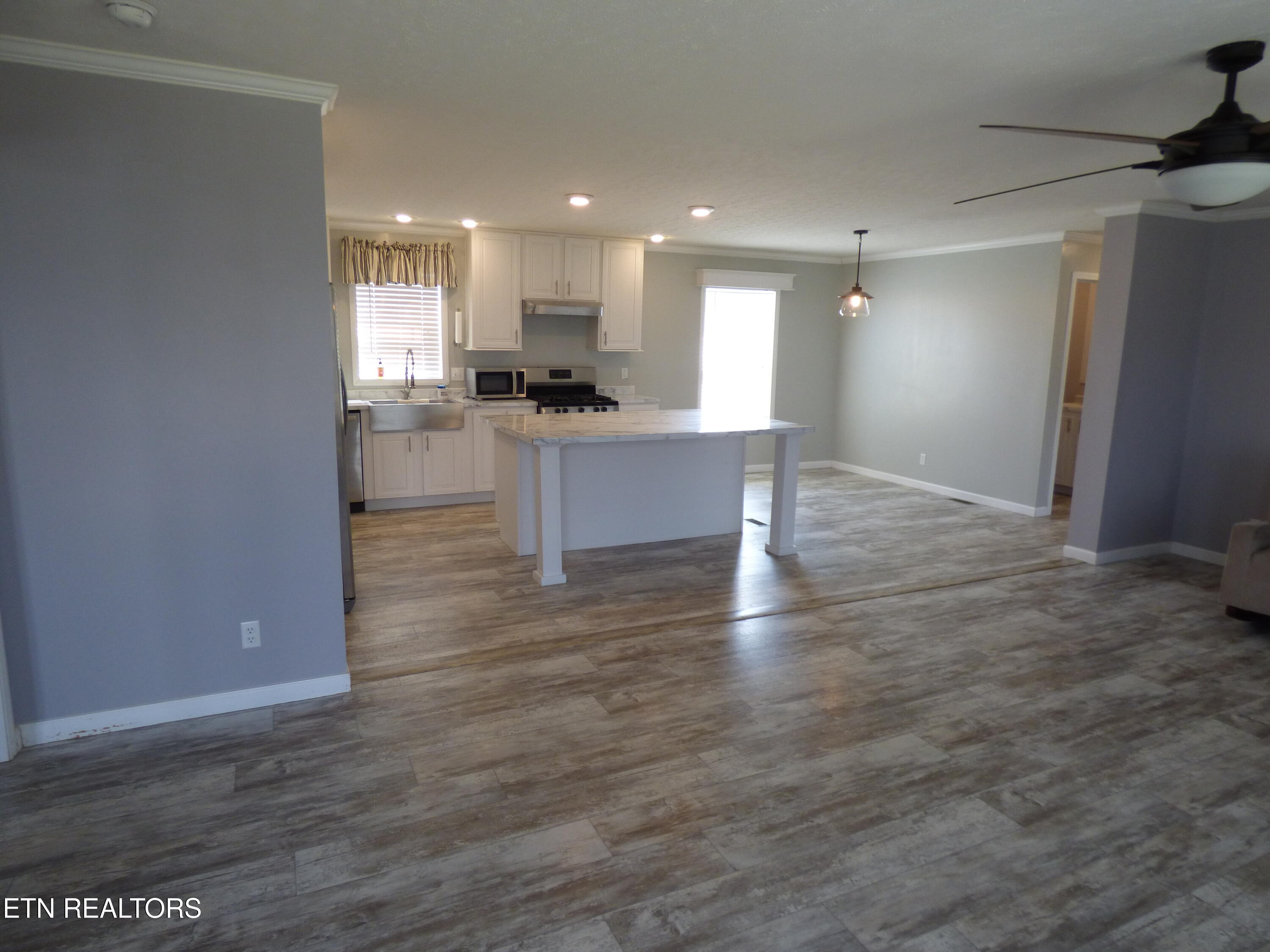 817 Hillendale Road Crossville, TN 38572 - Photo 7 of 56 P1080689