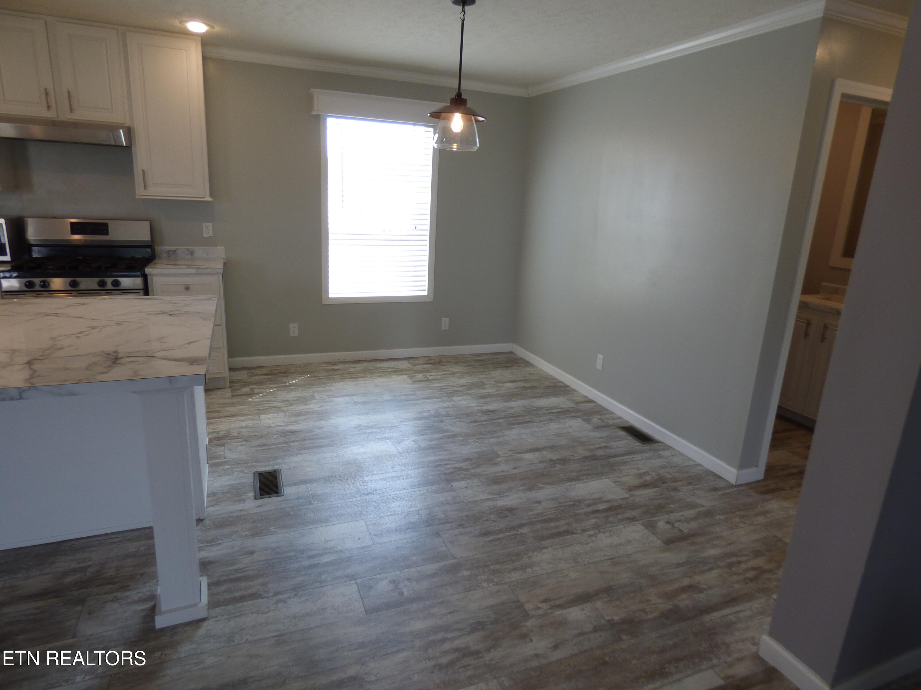 817 Hillendale Road Crossville, TN 38572 - Photo 9 of 56 P1080691