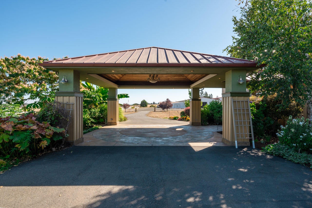 8290 Helmick Road Monmouth, OR 97361 - Photo 13 of 77 8290-Helmick-Rd-13