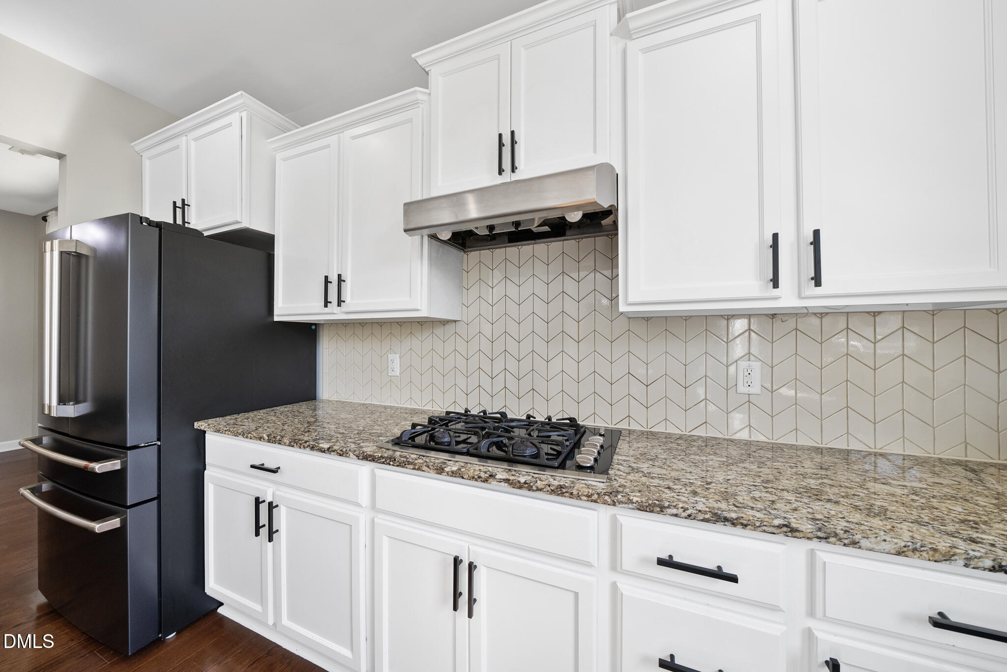 619 Laurel Berry Court Apex, NC 27523 - Photo 7 of 34 DSC06957
