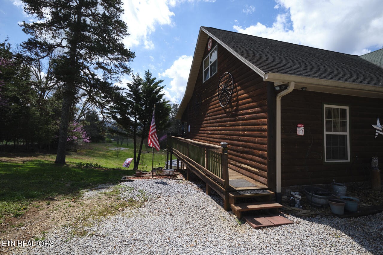 1077 Whitaker Road New Market, TN 37820 - Photo 6 of 46