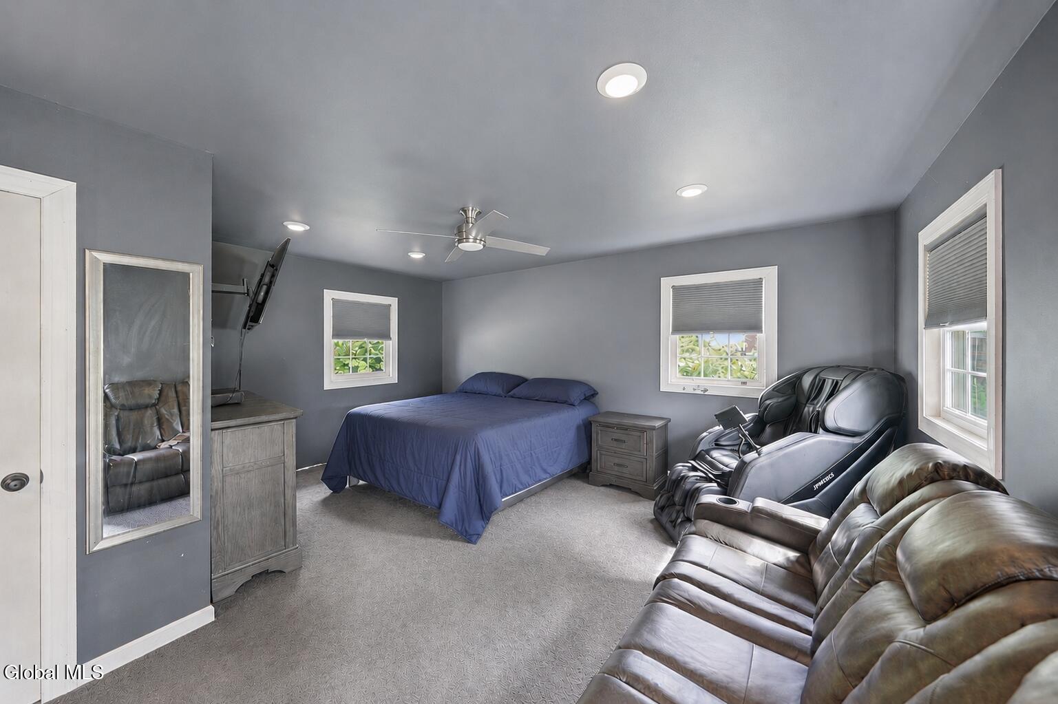 22 Pinewood Road Guilderland, NY 12084 - Photo 14 of 27 71c7743f-6c2c-4288-8f13-52786c7a4537