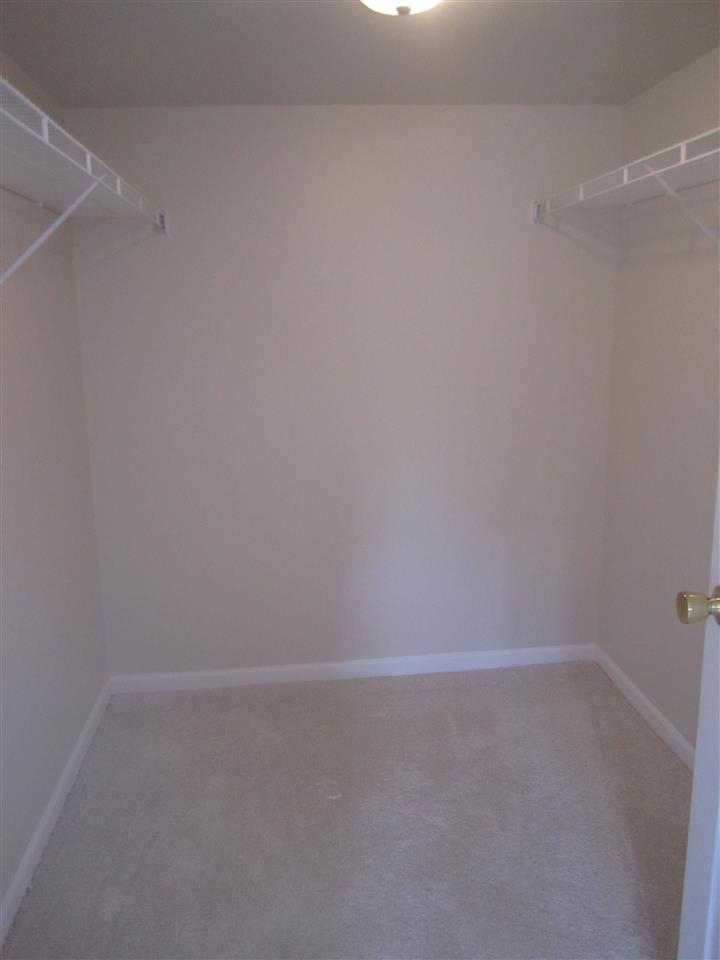 1655 Riverside Drive Rochester, MI 48309 - Photo 9 of 16 31199266-8.JPG