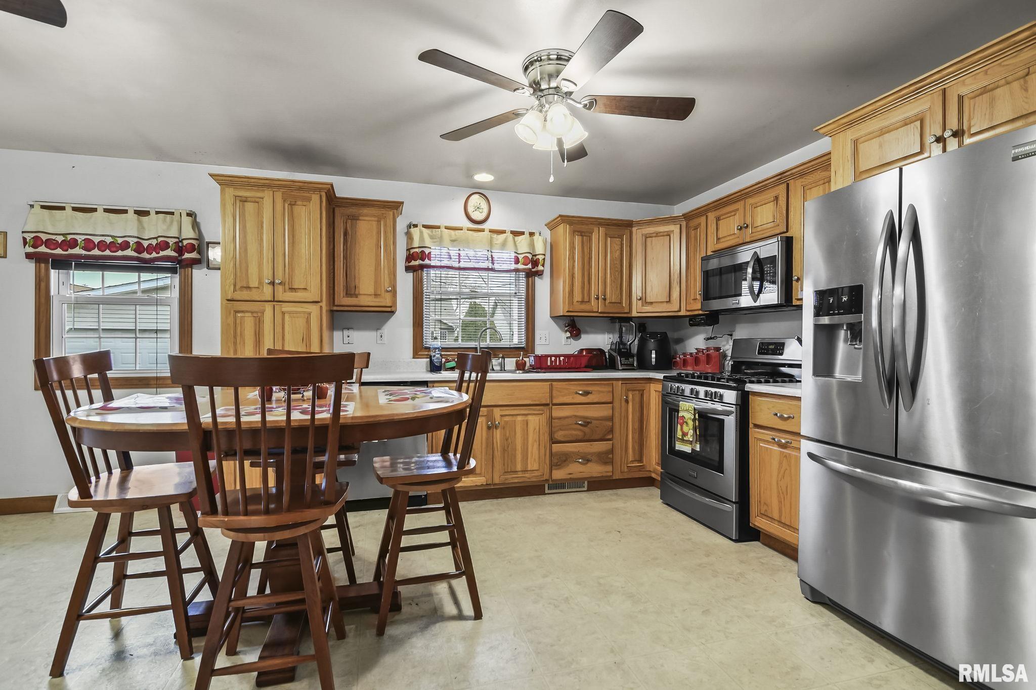 59 Villanova Drive Springfield, IL 62703 - Photo 8 of 31
