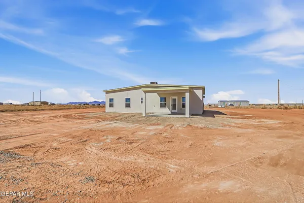 $309,950 | 660 Yuma Desert, Chaparral, NM 88081