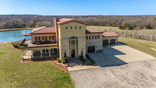 $1,750,000 | 2343 North 600 Road, Edgerton, KS 66021