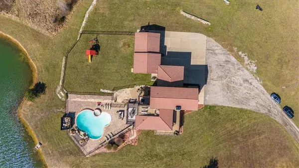 $1,750,000 | 2343 North 600 Road, Edgerton, KS 66021