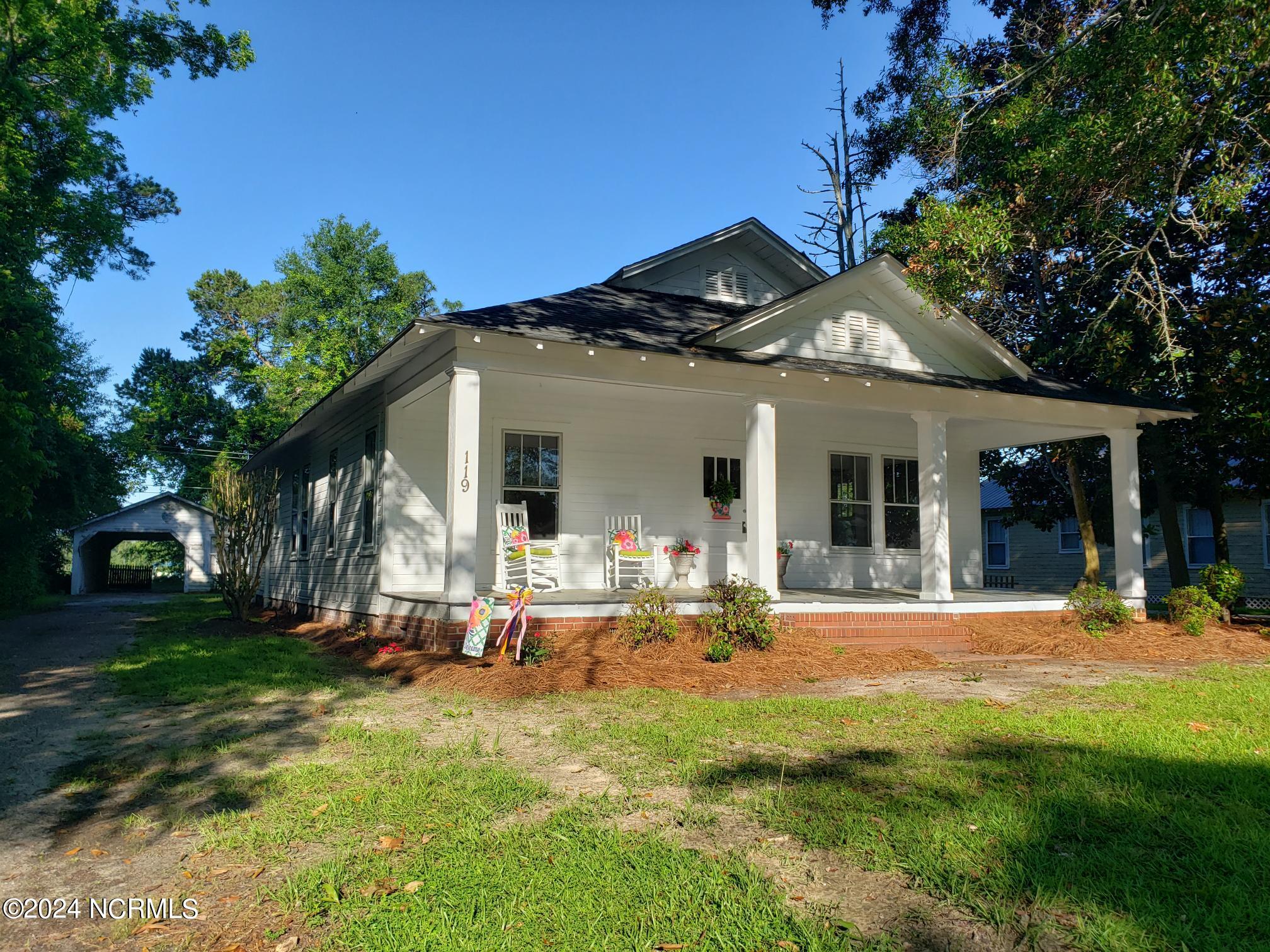 119 Maple Street Brunswick, NC 28472 - Photo 4 of 30 20240521_081751