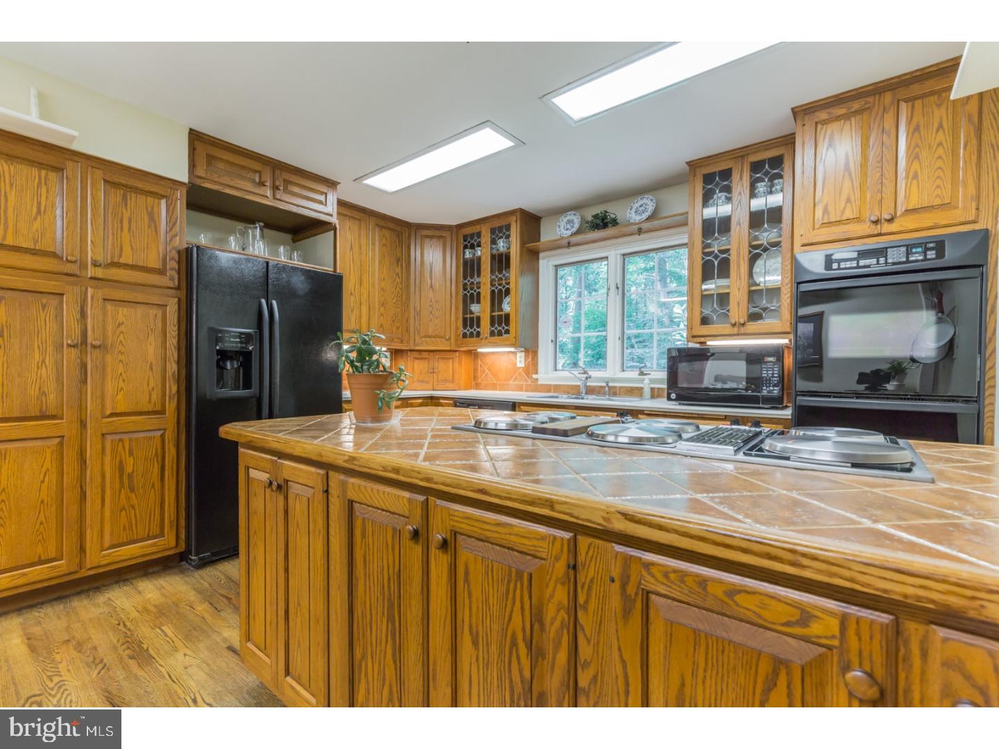 32 Bolingbroke Road West Chester, PA 19382 - Photo 5 of 24 Kitchen