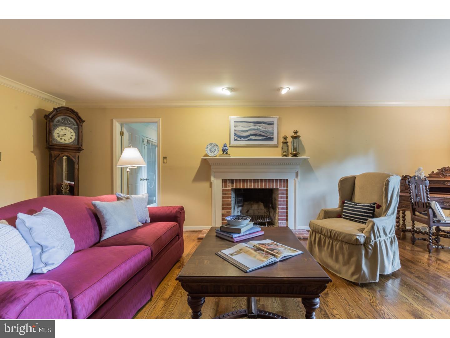 32 Bolingbroke Road West Chester, PA 19382 - Photo 10 of 24 Living Room