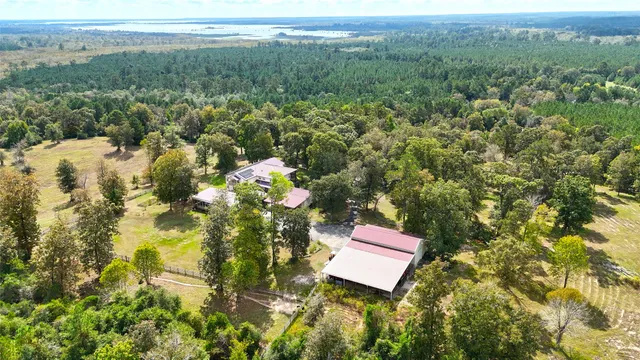 $1,850,000 | 205 Private Road 7770, Colmesneil, TX 75938