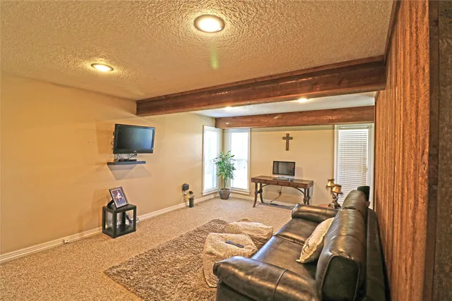 $1,850,000 | 205 Private Road 7770, Colmesneil, TX 75938