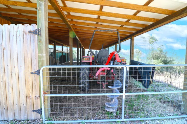 $1,850,000 | 205 Private Road 7770, Colmesneil, TX 75938