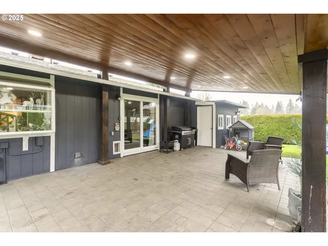 $599,999 | 301 Northeast 109th Street, Vancouver, WA 98685