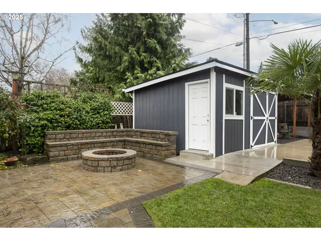 $599,999 | 301 Northeast 109th Street, Vancouver, WA 98685