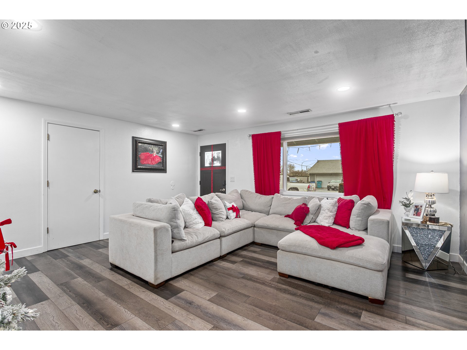 301 Northeast 109th Street Vancouver, WA 98685 - Photo 5 of 48