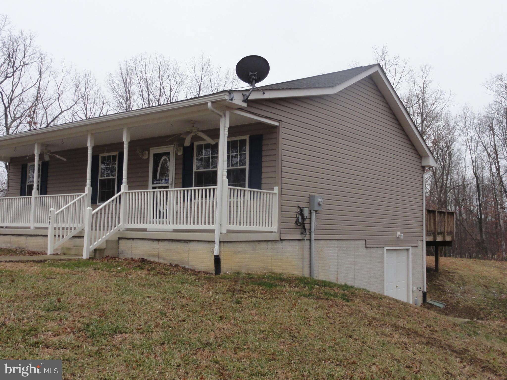 784 Esteppe Road Front Royal, VA 22630 - Photo 4 of 30 Exterior (Front)