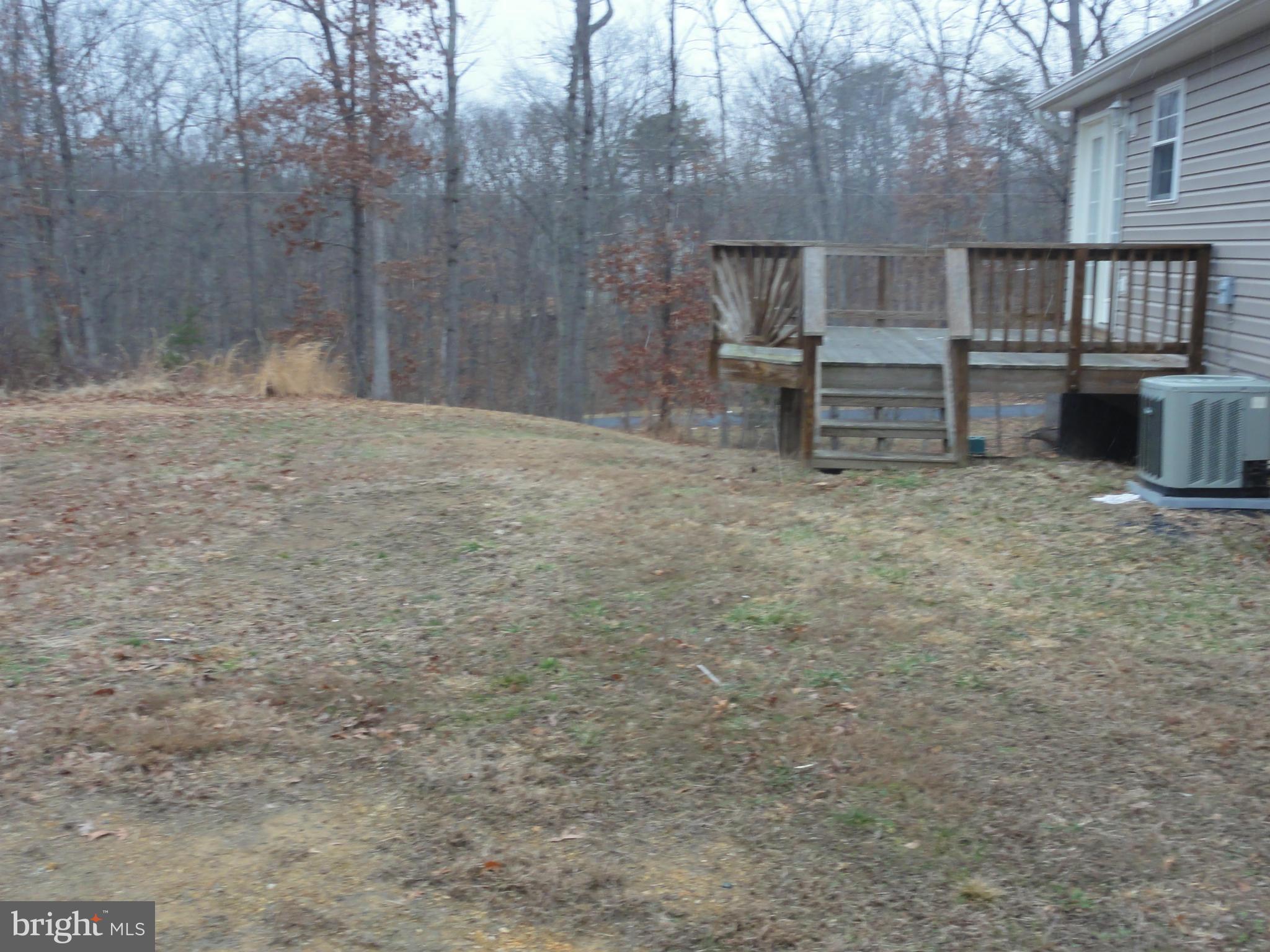 784 Esteppe Road Front Royal, VA 22630 - Photo 6 of 30 Exterior (Rear)
