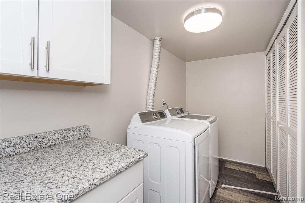 1677 Riverside Drive, Unit 16 Rochester Hills, MI 48309 - Photo 19 of 31