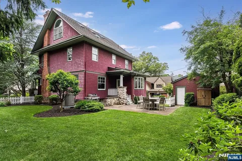 $1,499,000 | 275 Highwood Avenue, Ridgewood, NJ 07450