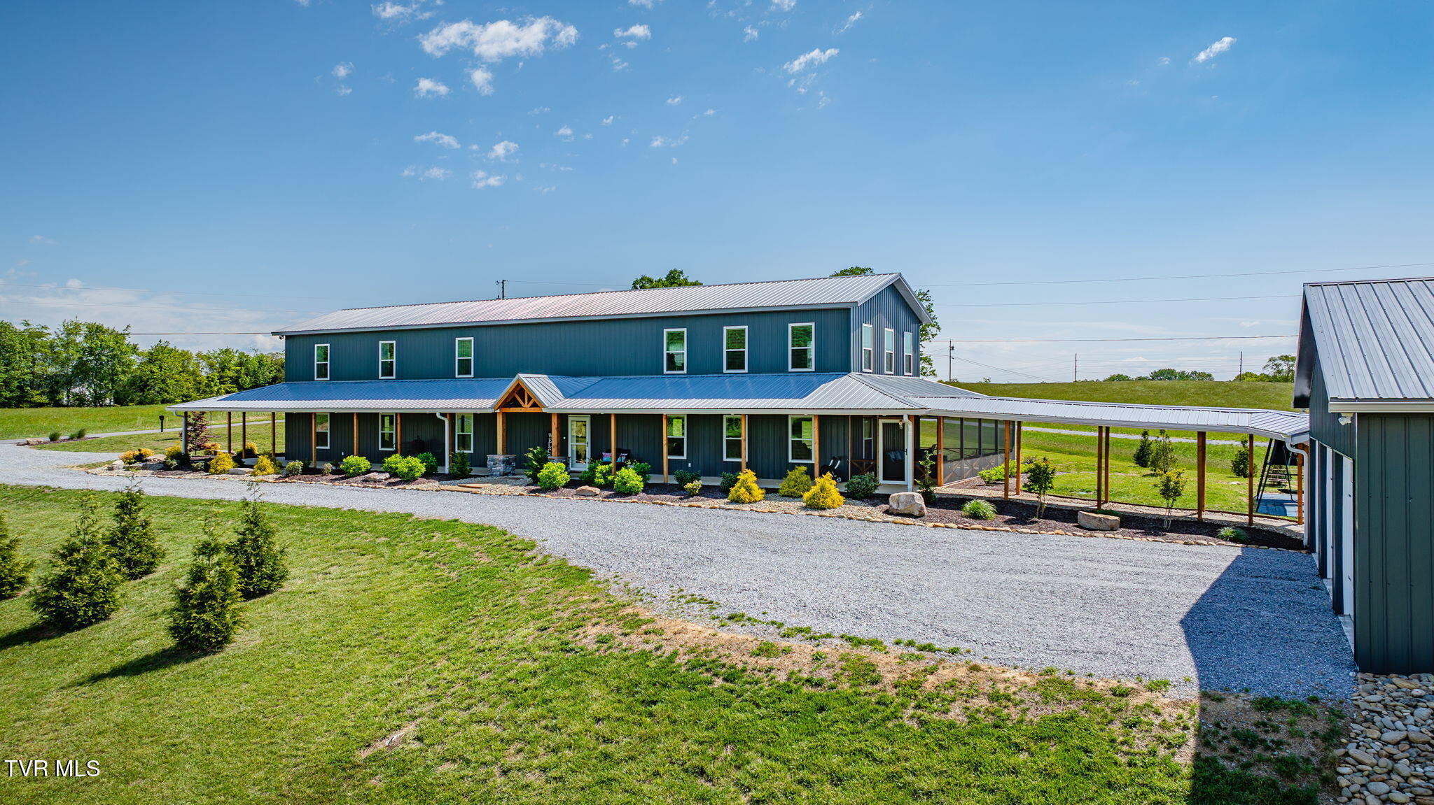 1600 Mary Lamons Road Afton, TN 37616 - Photo 8 of 89 004