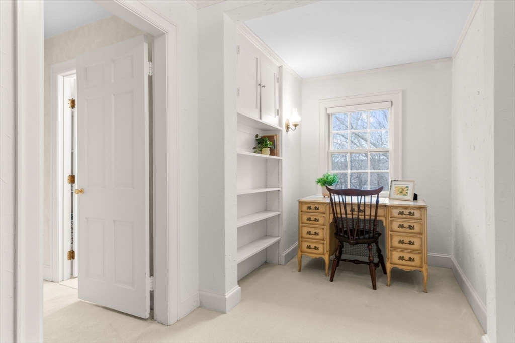 30 Pine Ridge Road Medford, MA 02155 - Photo 22 of 42 a dining room with furniture and a window