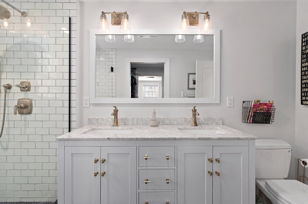 8 Lloyd Road North Reading, MA 01864 - Photo 27 of 42 Gallery Image 27