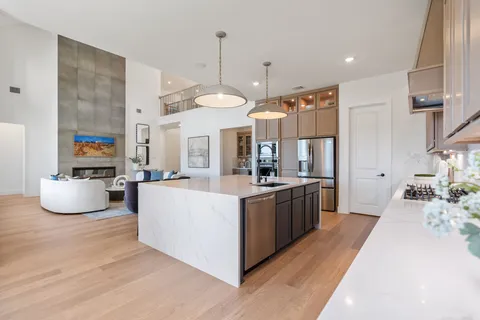 $782,990 | 2304 Friendswood Trail, Friendswood, TX 77546