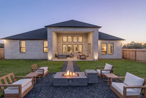 $782,990 | 2304 Friendswood Trail, Friendswood, TX 77546