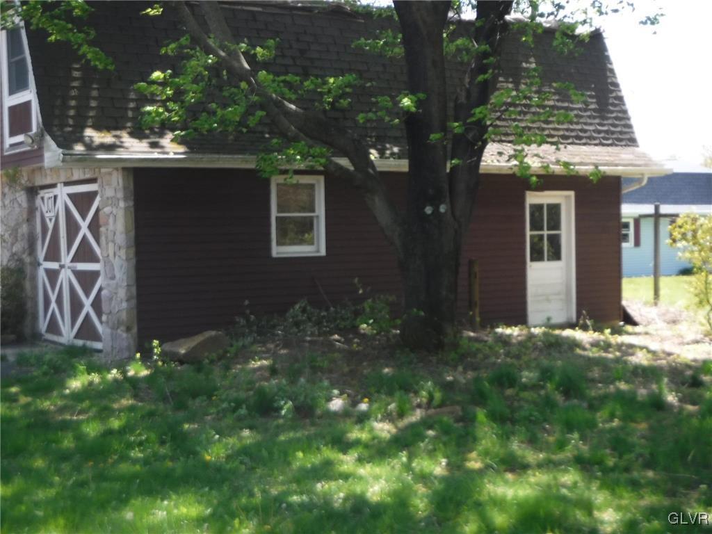1439 Church Road Wind Gap, PA 18091 - Photo 6 of 20