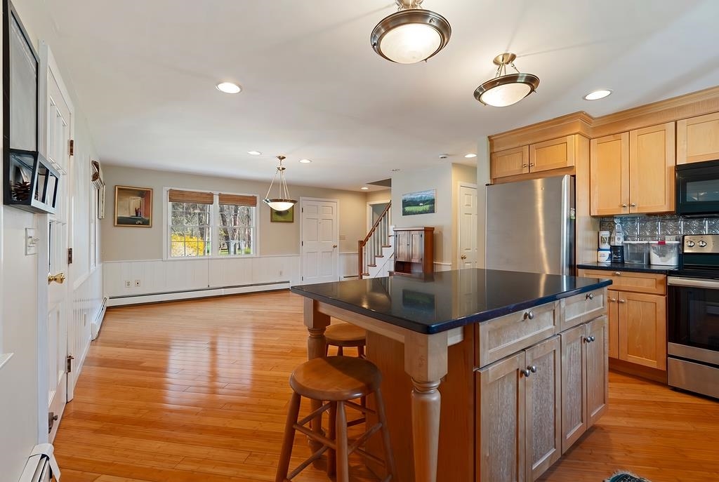 2 Shirley Lane Stratham, NH 03885 - Photo 10 of 39