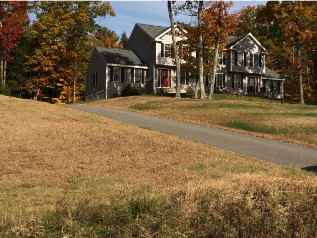 11 Fox Run Road, Unit 11 Raymond, NH 03077 - Photo 2 of 7