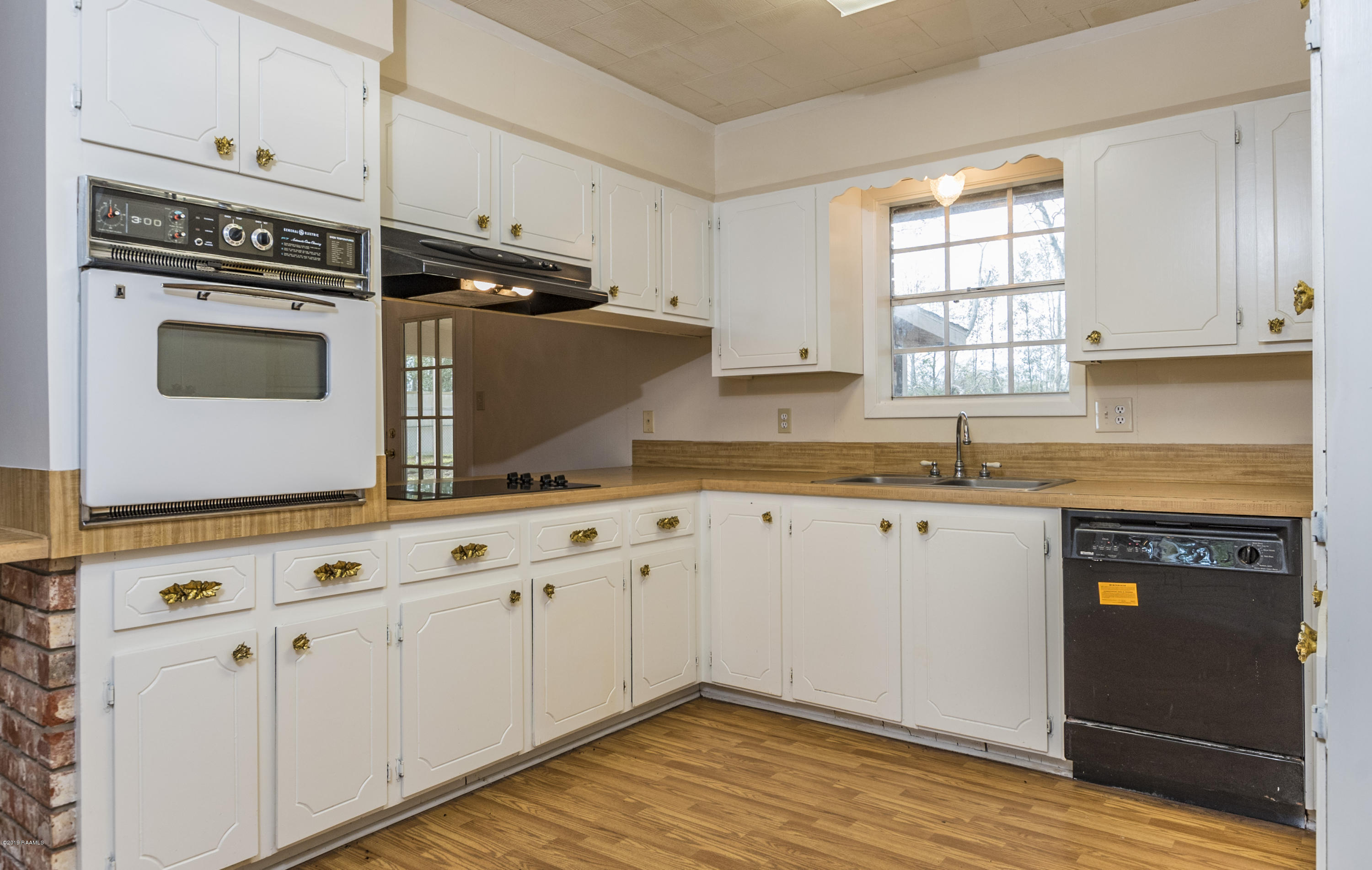 147 Lee Road Eunice, LA 70535 - Photo 3 of 32 Kitchen 1