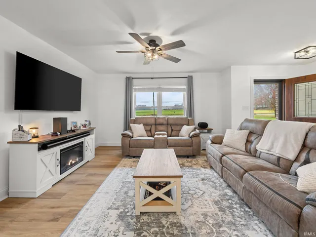 $279,000 | 1477 Yockey Road, Mitchell, IN 47446