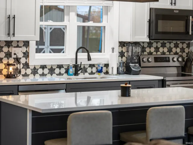 $279,000 | 1477 Yockey Road, Mitchell, IN 47446