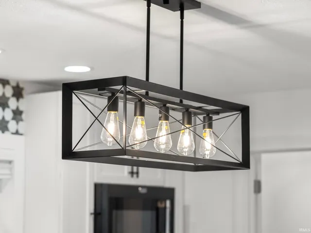 $279,000 | 1477 Yockey Road, Mitchell, IN 47446