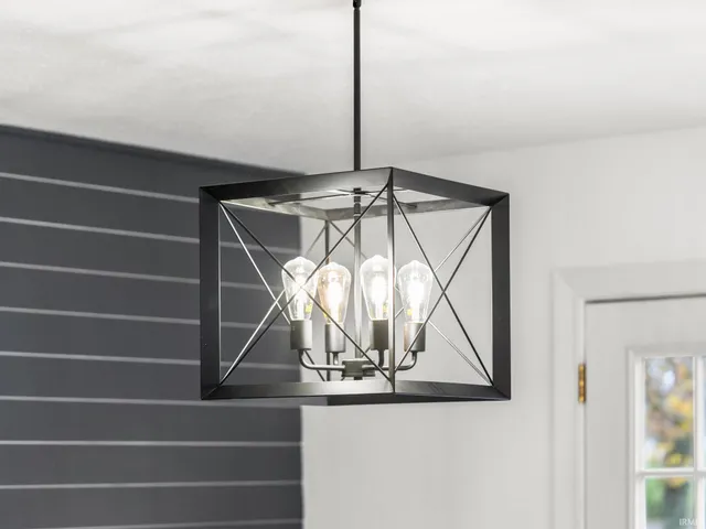 $279,000 | 1477 Yockey Road, Mitchell, IN 47446