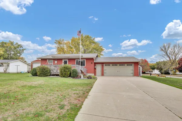 $319,000 | 1175 Valley View Road, Lake City, MN 55041
