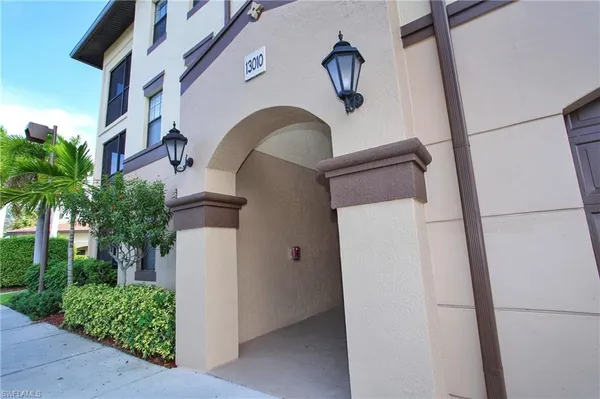 $1,955 | 13010 Positano Circle, Unit 102, Naples, FL 34105