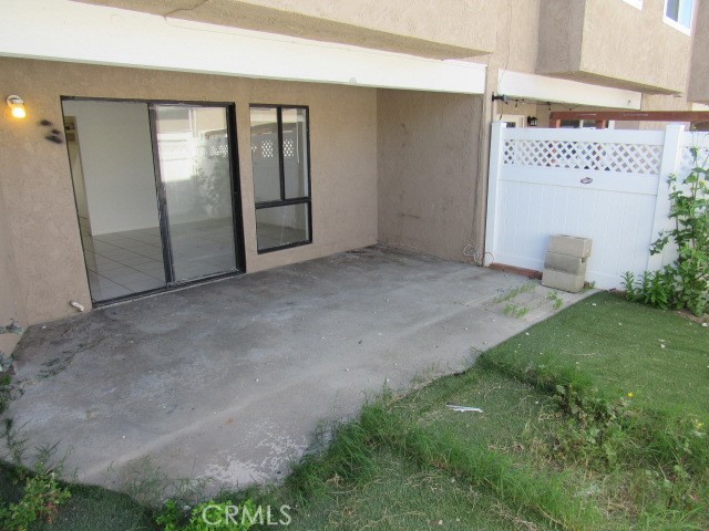 44583 La Paz Road Temecula, CA 92592 - Photo 12 of 32 backyard entry