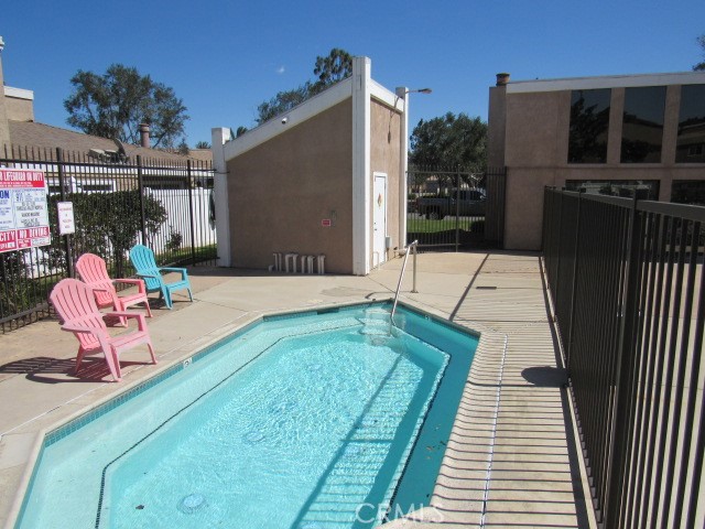 44583 La Paz Road Temecula, CA 92592 - Photo 29 of 32 spa