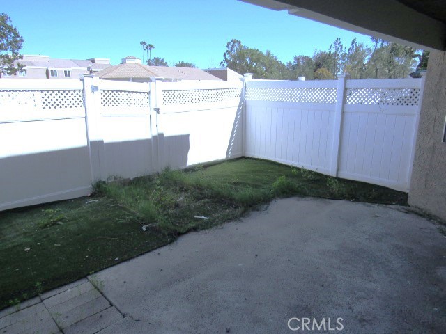 44583 La Paz Road Temecula, CA 92592 - Photo 10 of 32 backyard