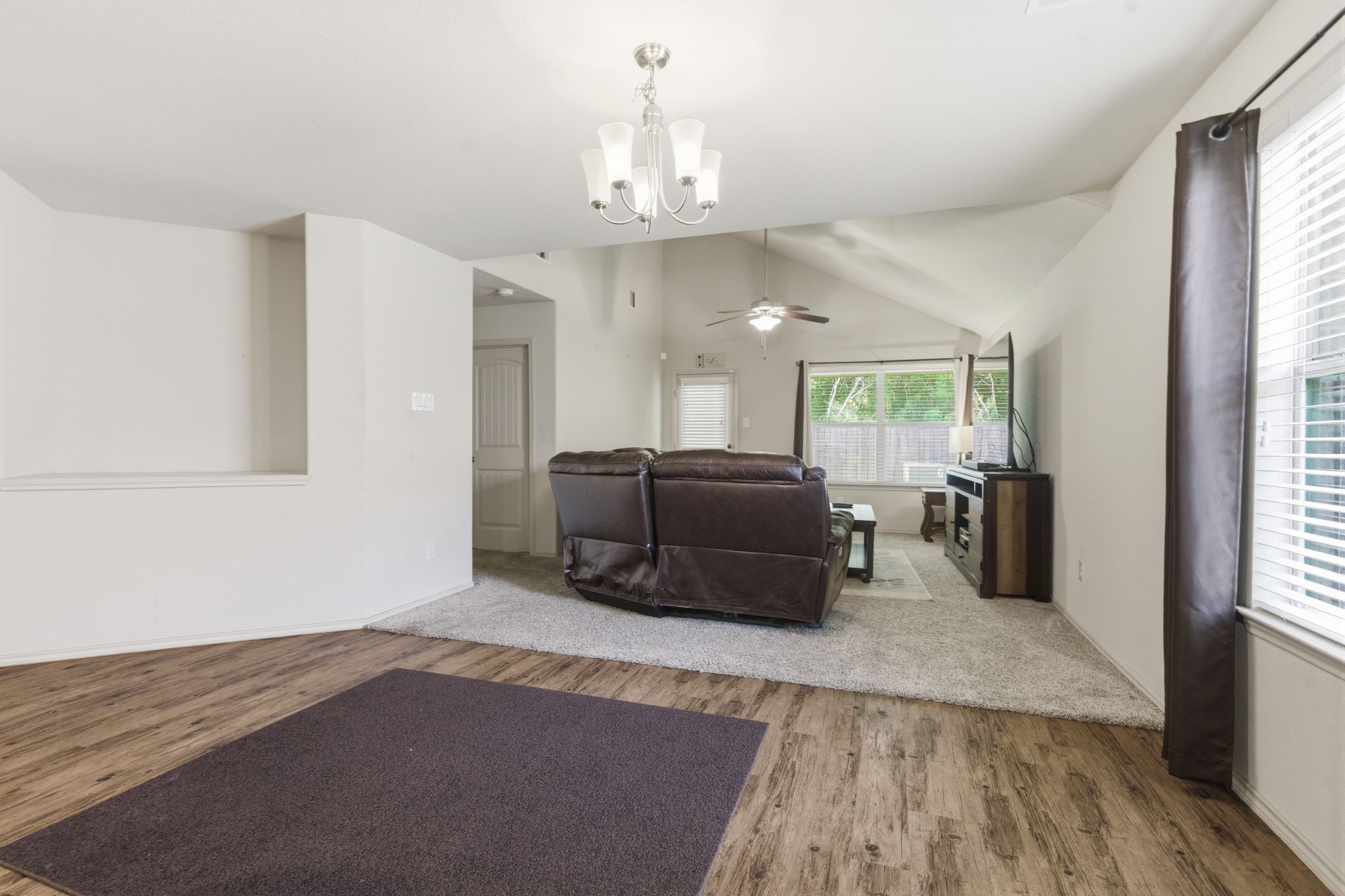 1603 Rancho Grande Drive Houston, TX 77049 - Photo 13 of 40