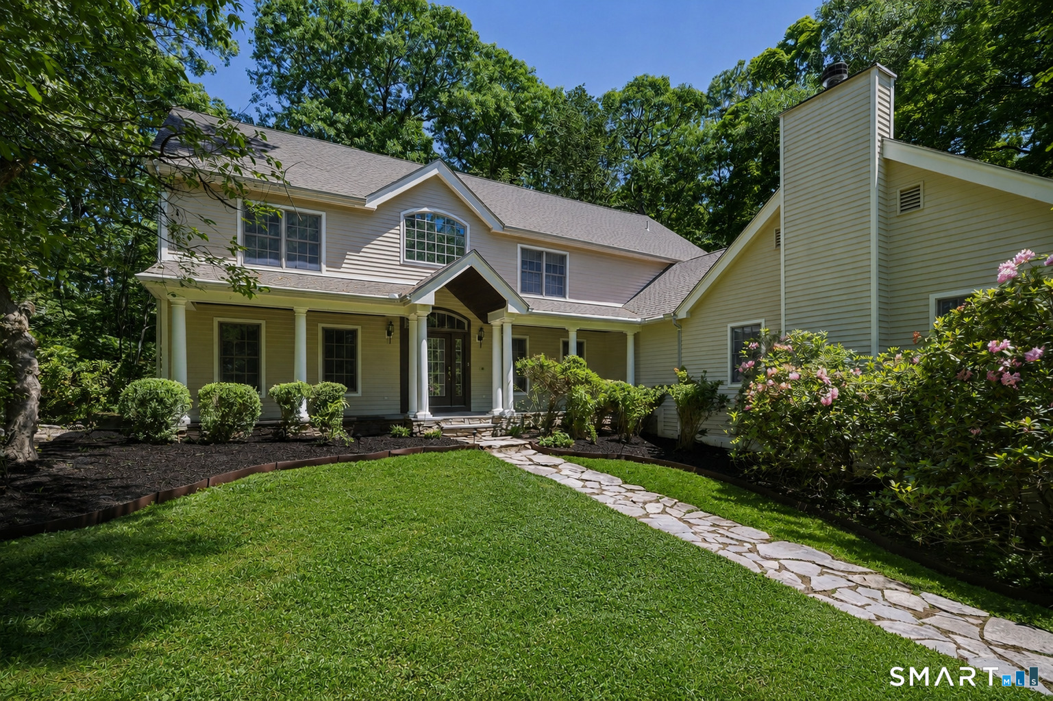 39 Powder Horn Hill Road Wilton, CT 06897 - Photo 1 of 31