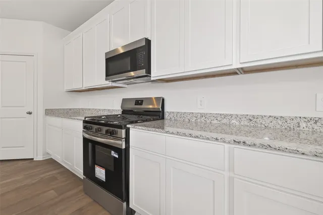 $2,650 | 3830 Matias River Court, Fulshear, TX 77423